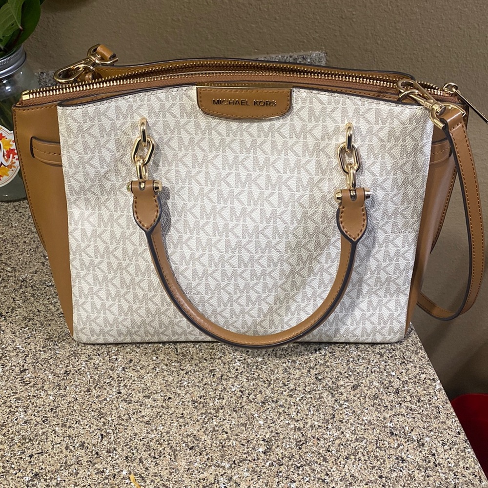 Michael Kors bag